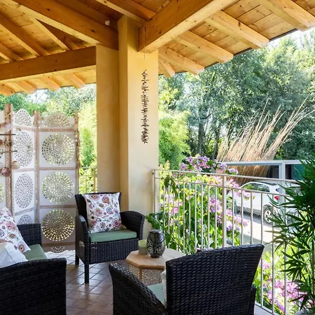 Casa *
